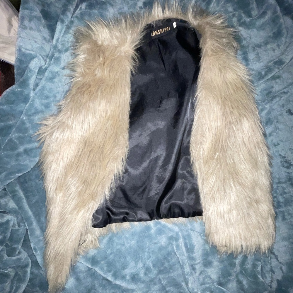 Small faux fur vest